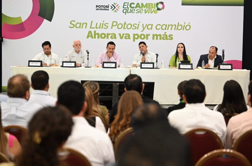  Ricardo Gallardo evalúa a su gabinete y fija prioridades en obra, seguridad y servicios