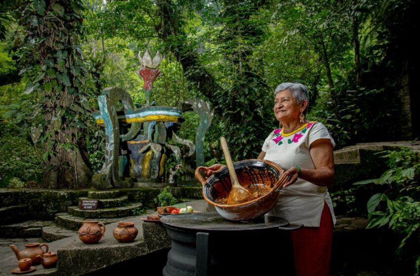  El JARDÍN ESCULTÓRICO EDWARD JAMES Y CERVECERÍA JAMES PRESENTAN el ciclo de cenas surrealista “A LA MESA CON JAMES”