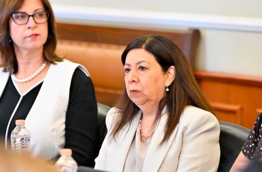  Fiscal participa en encuentro sobre inteligencia artificial y derechos digitales en San Luis Potosí