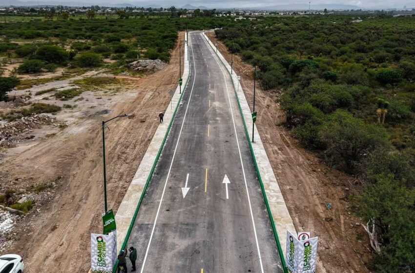  Inauguran vía alterna en Villa de Pozos; conectará las carreteras 70 y 57 en ocho minutos