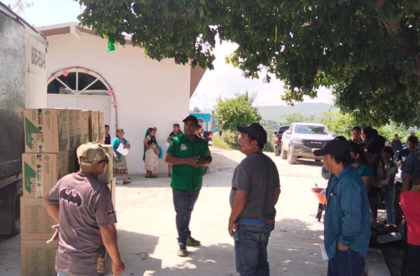  Gobierno estatal distribuye cerca de 60 mil paquetes alimentarios en los 59 municipios