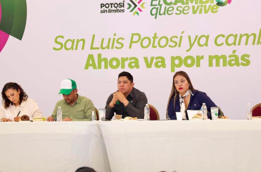  Gobierno estatal coordina con delegados la entrega de programas sociales en Tamasopo