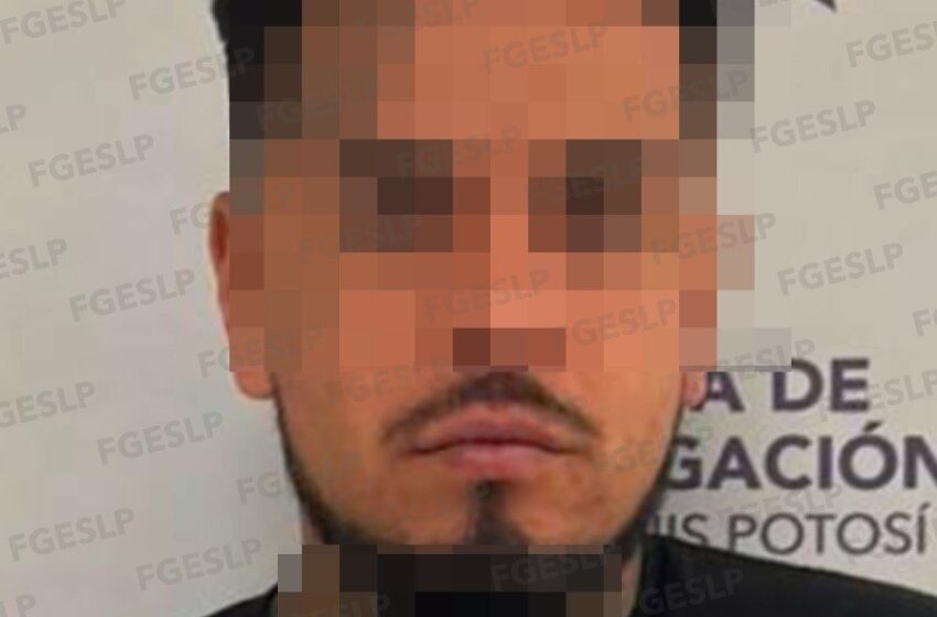  FISCALÍA DE SLP DETIENE A HOMBRE POR PROBABLE USURPACIÓN DE FUNCIONES Y AMENAZAS