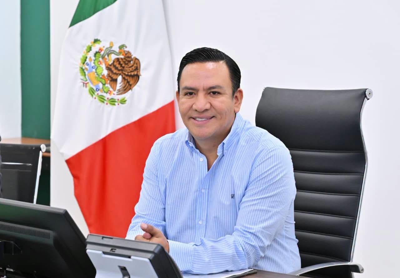 J. Guadalupe Torres Sánchez, secretario general de Gobierno de San Luis Potosí, durante la integración del Quinto Informe de Gobierno