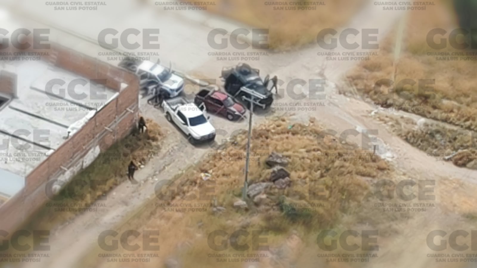 Vista aérea de un operativo de la Guardia Civil Estatal en Villa de Reyes, tras una persecución y agresión armada contra elementos de seguridad.