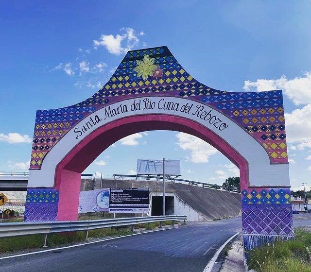  Gallardo anuncia nueva carretera hacia Torrecitas en Santa María del Río