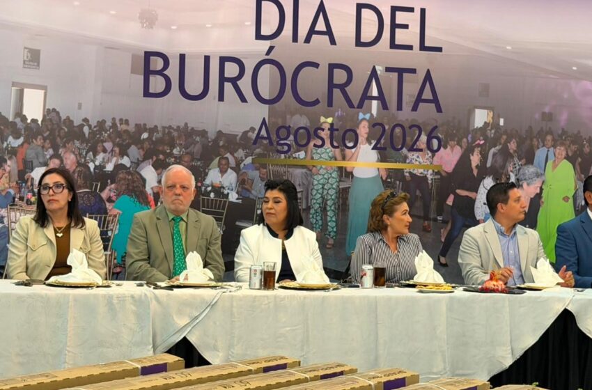  Gobierno estatal anuncia aumento salarial para burócratas