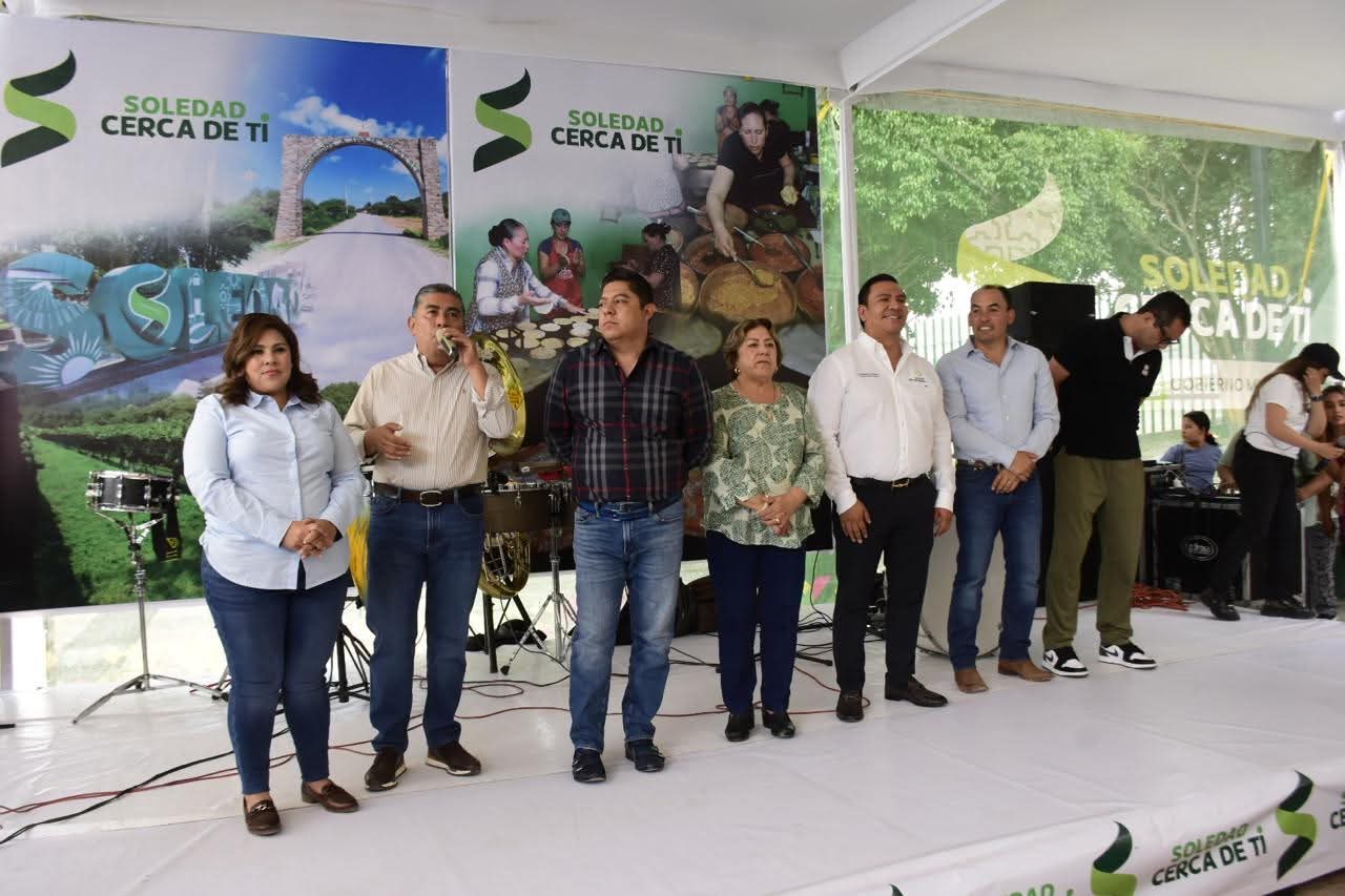 Autoridades municipales de Soledad de Graciano Sánchez durante un evento de promoción turística rumbo a la Fenapo 2026