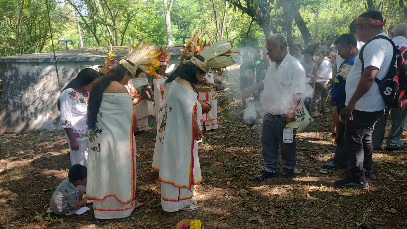 Ceremonia de pueblos originarios durante una celebración cultural en la comunidad de Xoloco, Axtla de Terrazas