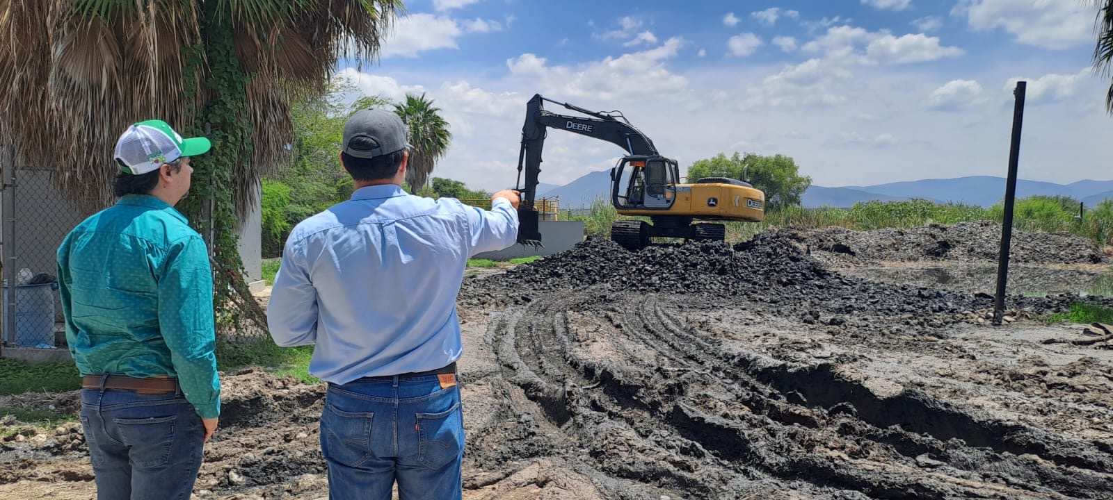 Supervisión de trabajos de saneamiento en la Planta de Tratamiento de Aguas Residuales de San Ciro de Acosta.