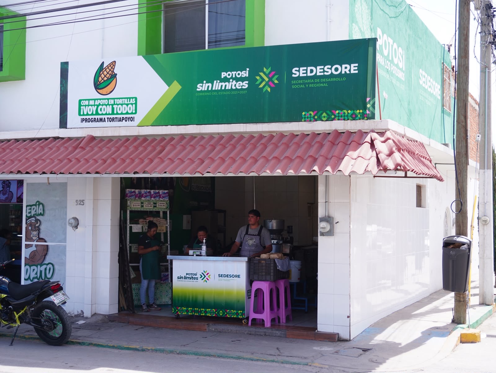Tortillería participante del programa Tortiapoyo de la Sedesore en San Luis Potosí