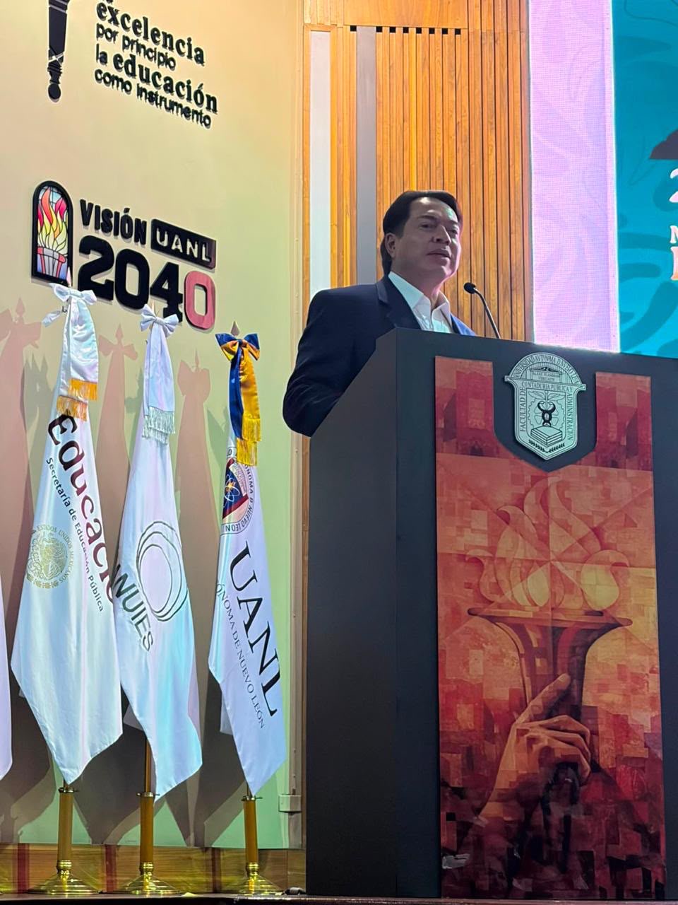 Participación de autoridades educativas en el Foro Regional Noreste sobre el impacto de los dispositivos digitales en infancias, adolescencias y juventudes mexicanas.
