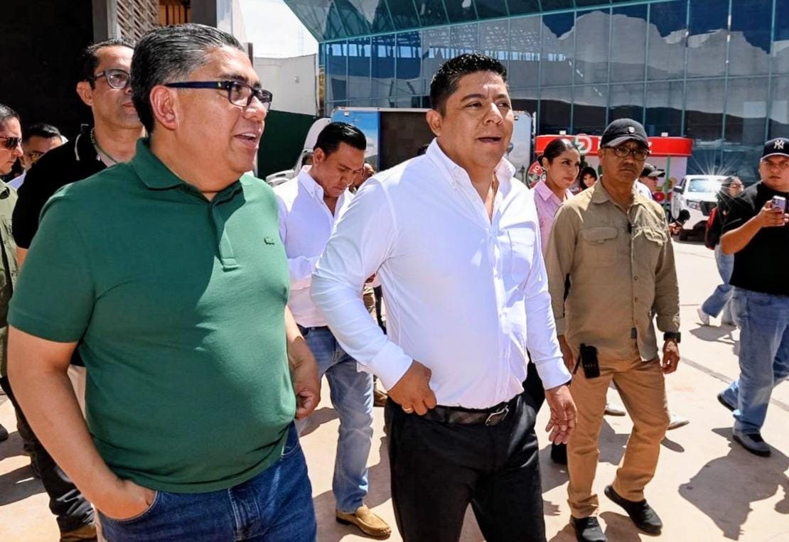 Juan Manuel Navarro Muñiz durante recorrido y supervisión de infraestructura pública en Soledad de Graciano Sánchez, previo a su Segundo Informe de Resultados.