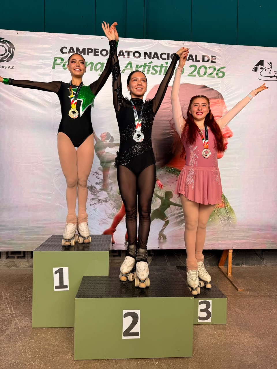 Atletas potosinas en el podio del Campeonato Nacional de Patinaje Artístico 2026, realizado en Oaxtepec, Morelos.