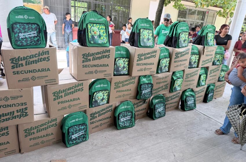  Entrega de útiles escolares avanza en los 59 municipios de San Luis Potosí