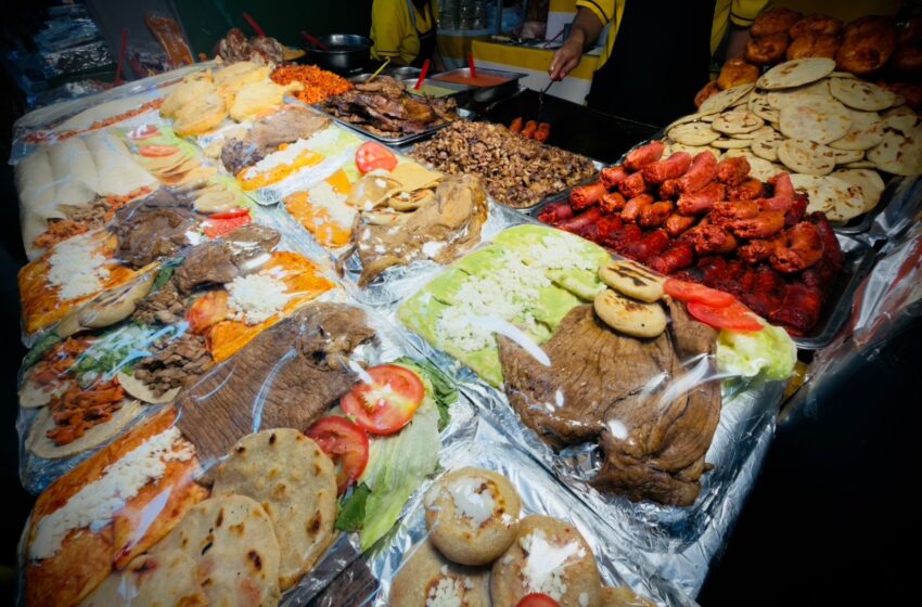  Muestra Gastronómica de la FENAPO reúne sabores de San Luis Potosí y México