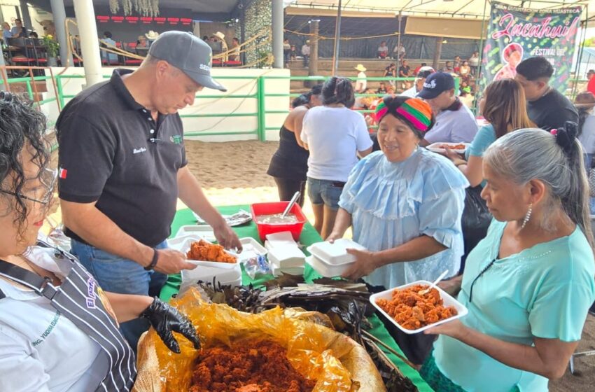  Más de 4 mil visitantes degustan zacahuil huasteco en la FENAPO 2026