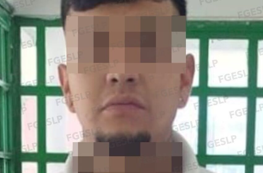  FGESLP NOTIFICA MANDATO A KEVIN “N” POR ROBO EN LA CIUDAD CAPITAL