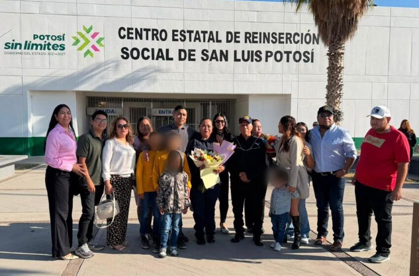  SSPC RECONOCE 28 AÑOS DE SERVICIO DE OFICIAL PENITENCIARIA