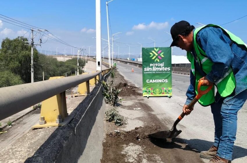  JEC mantiene trabajos de bacheo y limpieza en Circuito Potosí