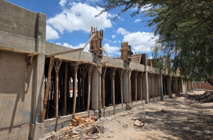  Avanza mejora de infraestructura en dos secundarias de Soledad; beneficiará a más de 600 estudiantes