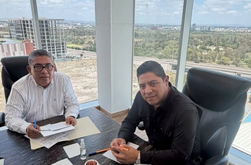  Gallardo y Navarro acuerdan nueva etapa de obras y alumbrado para Soledad