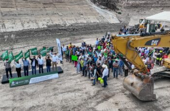 Trabajos de rehabilitación en la presa El Peaje, en San Luis Potosí.