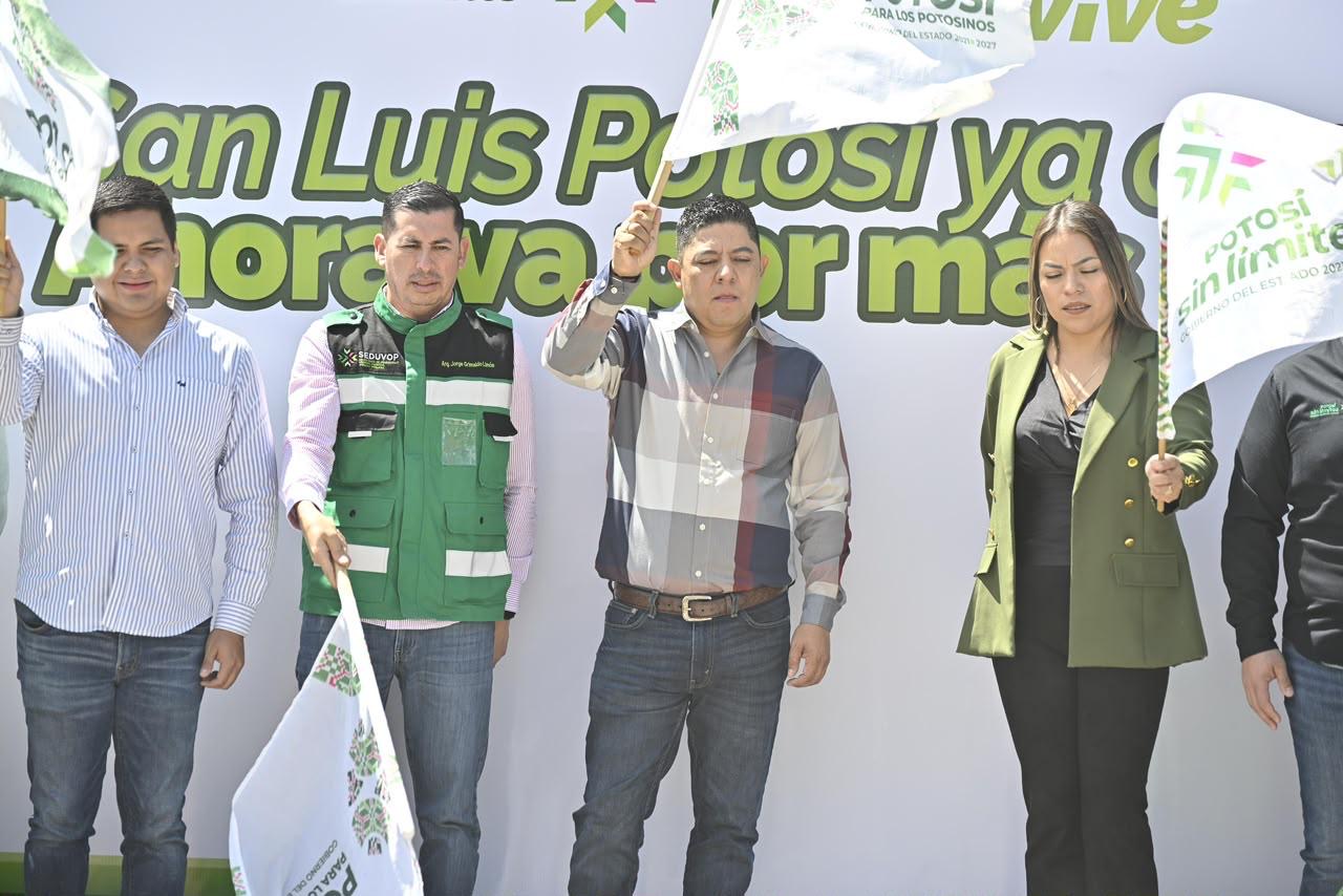 Arranque de acciones de mejoramiento urbano en la colonia Mártires de la Revolución en San Luis Potosí