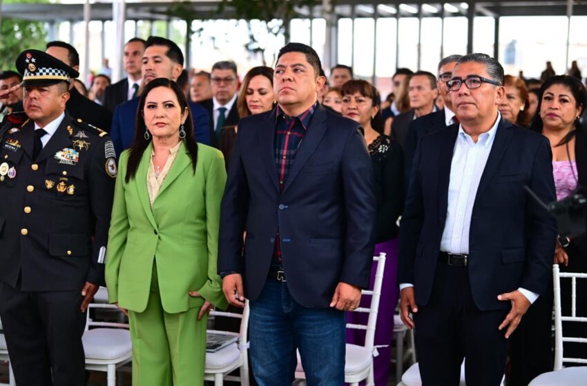  Ricardo Gallardo destaca obras e inversión durante informe de Villa de Pozos