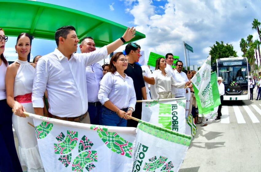  Ricardo Gallardo pone en operación nueva línea de RedMetro entre Rioverde y Ciudad Fernández
