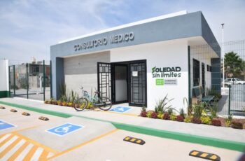 Consultorio médico municipal en Soledad de Graciano Sánchez, parte de la red de atención gratuita.