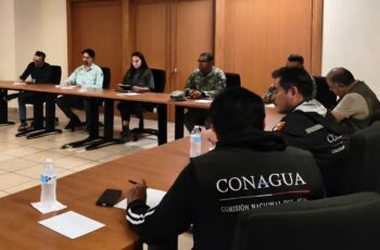 Reunión de autoridades de Conagua, CEA, Interapas y Protección Civil para coordinar el desfogue controlado de la presa San José.