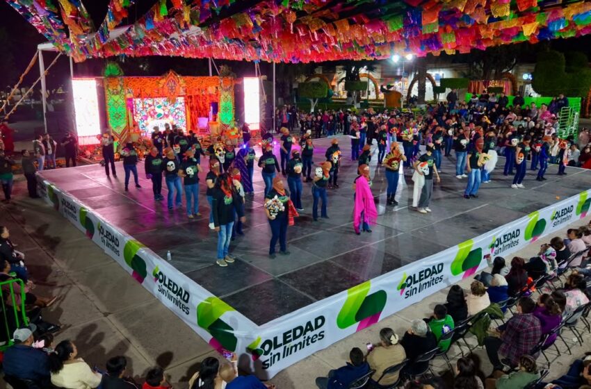  Xantolo llena de música, danzas y tradición el centro de Soledad de Graciano Sánchez