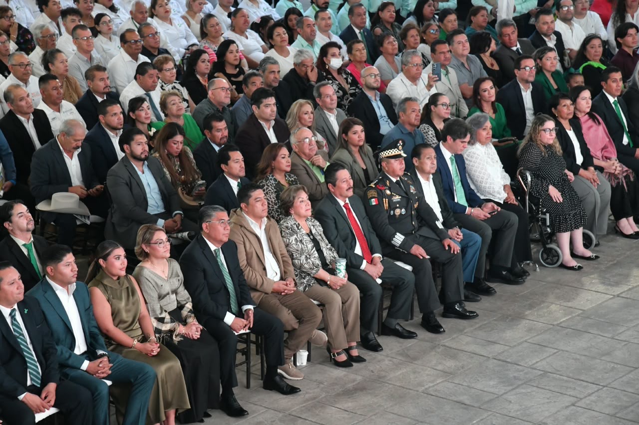 Asistentes al Segundo Informe de Resultados del Ayuntamiento de Soledad de Graciano Sánchez.
