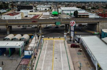 Vista aérea de la avenida Camino al Ejido La Libertad y su conexión con vialidades de la zona metropolitana.