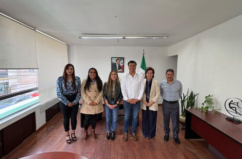  Revisan regularización de predios y entrega de escrituras en Cárdenas y Tampamolón Corona