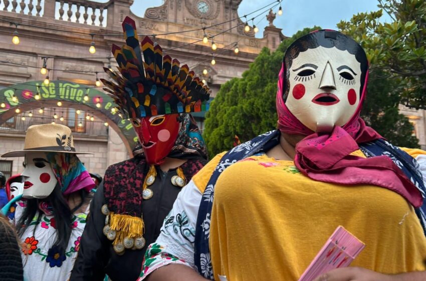  Xantolo 2026 arranca en San Luis Potosí con rituales y comparsas; desfile monumental será este sábado