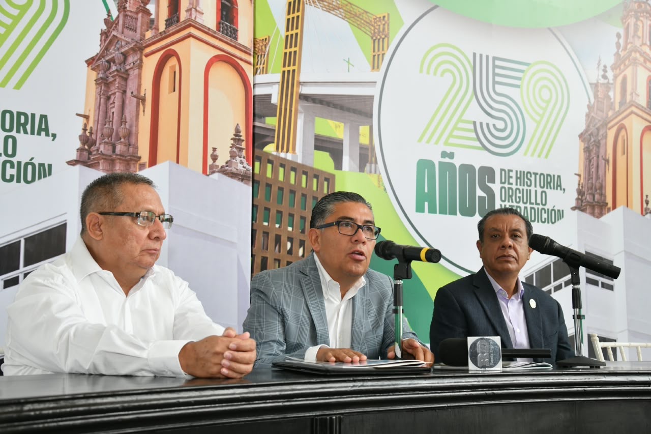Presentación de una edición histórica por el 259 aniversario de Soledad de Graciano Sánchez en el Teatro y Centro Cultural Doroteo Arango.