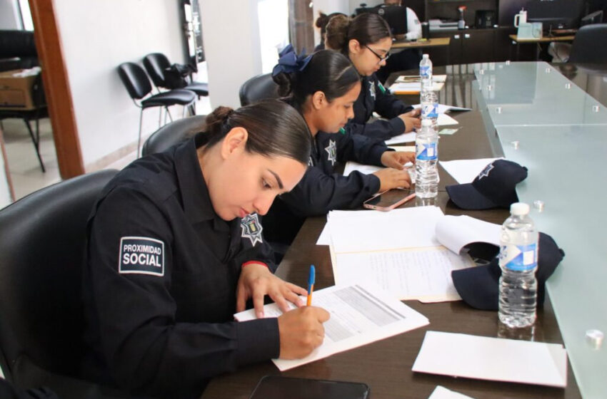  MUNICIPIOS CONTINÚAN CON LA ACTUALIZACIÓN Y REGISTRO DE SUS POLICÍAS